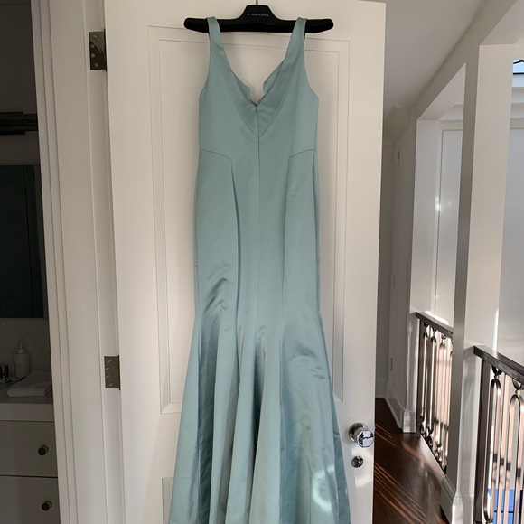 Stunning $6000 J Mendel size 8 bought from J Mendel boutique - Picture 3 of 8